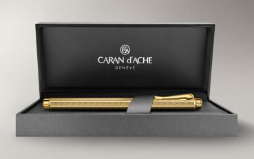 Caran d'ache kugelschreiber 898.208 gold ecridor chevron - Caran-dache-898.208-7610186712081-02.jpg