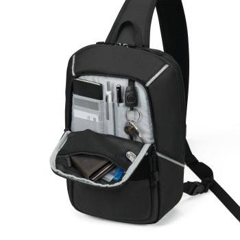 Dicota sling bag reflective p20471-15 black - Dicota-p20471-15-7640239420670-06.jpg