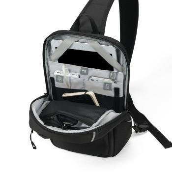 Dicota sling bag reflective p20471-15 black - Dicota-p20471-15-7640239420670-07.jpg