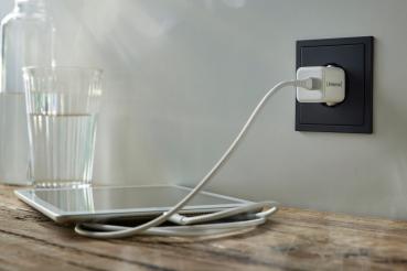 Intenso power charger 30w gan white 7803022 1 x usb-c - Intenso-7803022-4034303033317-04.jpg