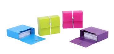 METZGER&MENDLE Karteikartenbox mit Gummi A8 66090380 ass. 4 Farben 5x6.9cm