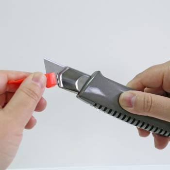 Nt cutter 18mm l-500grp alu 1 klinge - Nt-l-500grp-4904011010811-03.jpg