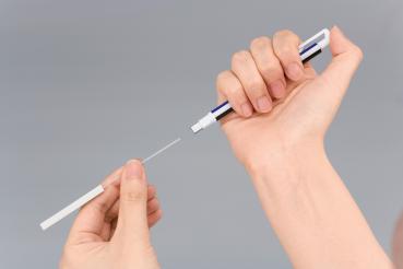 Tombow radiergummi präz. 2,5x5mm ehkus11b mono zero recht schwarz - Tombow-ehkus11b-4003198501164-04.jpg