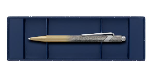 Caran d'ache kugelschreiber 849 nm0849.224 cosmic gold - Caran-dache-nm0849.224-7630002355780-02.jpg