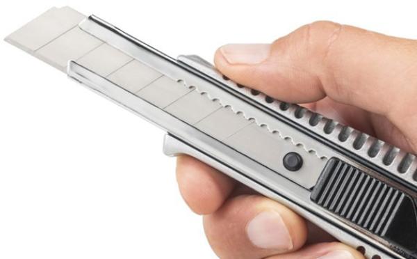 Dahle cutter professional 18 mm 10885-16223 grau - Dahle-10885-16223-4009729074671-02.jpg