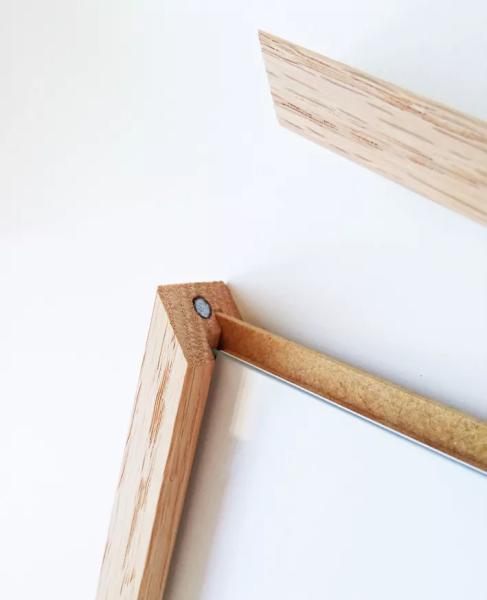 Debex wechselrahmen 15x21cm h3201v150210 holz, magnetisch eiche - Debex-h3201v150210-7611195105796-03.jpg