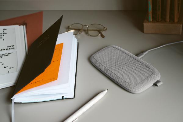 Fresh'n rebel base duo charging pad 4cp200ig ice grey wireless - Freshn-rebel-4cp200ig-8718734658924-10.jpg
