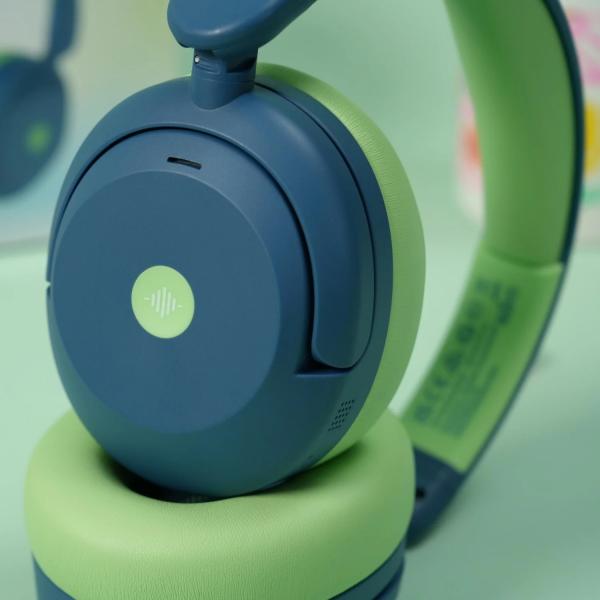Iclever bth20 headphones for kids c02-2102n-01 bt, anc, 80 db, 60h, blue - Iclever-c02-2102n-01-6972838614848-04.jpg