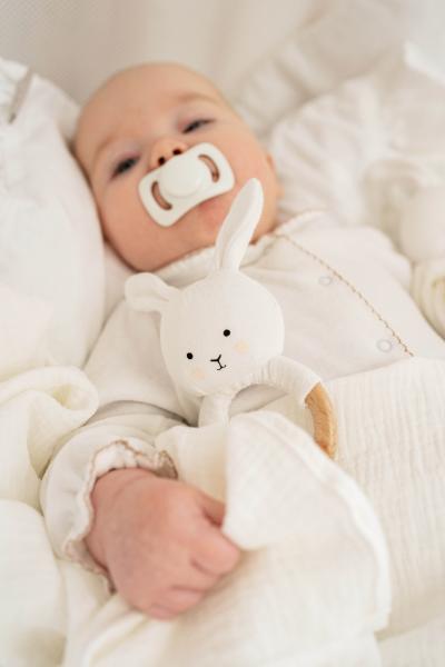 Jabadabado geschenkset kuschelhase s1023 weiss 4-teilig - Jabadabado-s1023-7332599010232-02.jpg