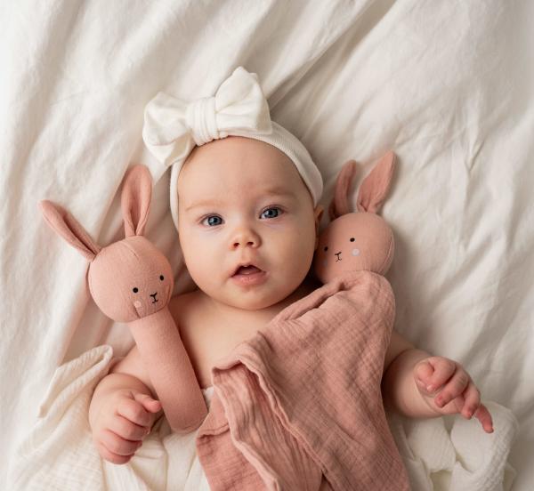 Jabadabado geschenkset rassel hase s1025 pink 2-teilig - Jabadabado-s1025-7332599010256-02.jpg