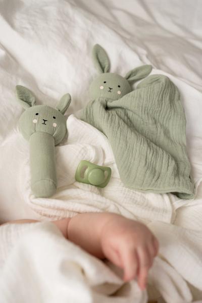 Jabadabado geschenkset rassel hase s1026 grün 2-teilig - Jabadabado-s1026-7332599010263-04.jpg