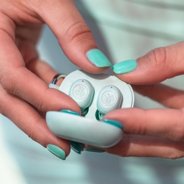 Jlab jbuds mini true wireless ieuebjbminirmnt124 mint - Jlab-ieuebjbminirmnt124-0810119070883-09.jpg