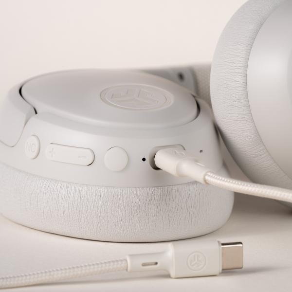 Jlab jbuds lux anc headphones ieuhbjluxancrwht62 wireless, cloud white - Jlab-ieuhbjluxancrwht62-0810119071248-10.jpg