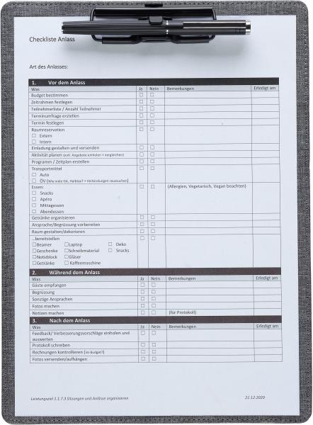 Kolma klemmbrett rpet a4 06.007.03 hoch grau 32x23cm - Kolma-06.007.03-7611967060797-02.jpg