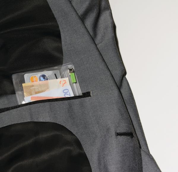 Leitz zip-verschlusstasche xs 40060000 transparent 2 stück - Leitz-40060000-4002432110209-04.jpg