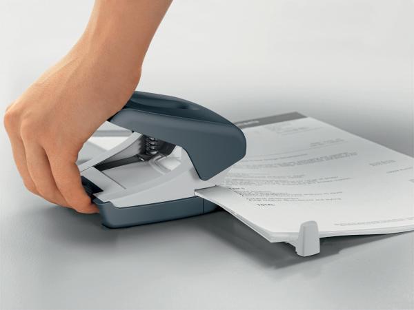 Leitz locher cosy 5004-00-61 blau 30 blatt - Leitz-5004-00-61-4002432125357-04.jpg