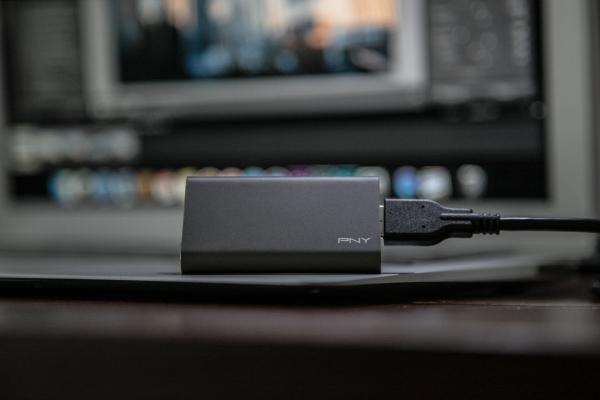 Pny elite usb 3.1 gen1 960gb psd1cs1050-960-ffs portable ssd dark-grey - Pny-psd1cs1050-960-ffs-0751492595542-05.jpg