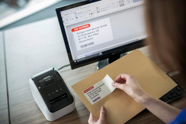 Ptouch profi-labelprinter ql-700 mit 2 etikettenrollen - Ptouch-ql-700-4977766707107-10.jpg