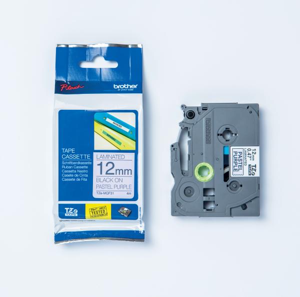 Ptouch band, laminiert schw/lila pa tze-mqf31 pt-dv600vp 12 mm - Ptouch-tze-mqf31-4977766770521