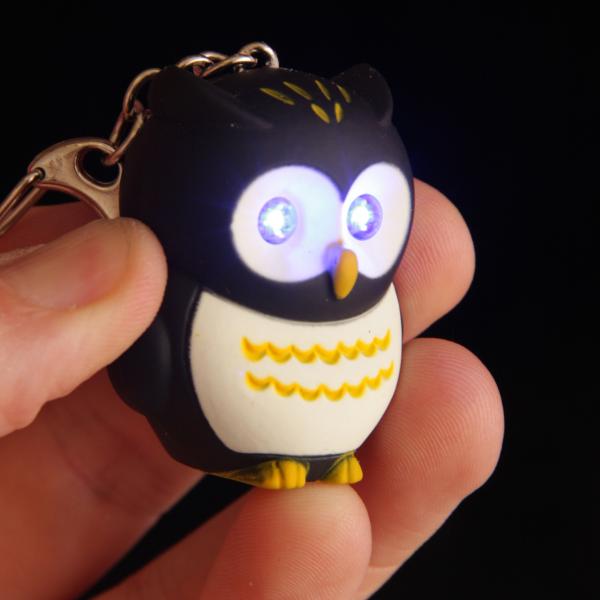 Roost schlüsselanhänger eule owl24 led, assortiert - Roost-owl24-5055071685910-03.jpg