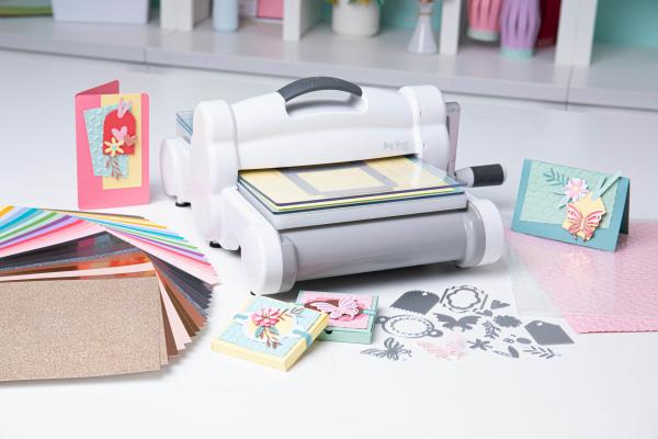 Sizzix big shot plus starter kit 2 666185 - Sizzix-666185-0630454283737-02.jpg