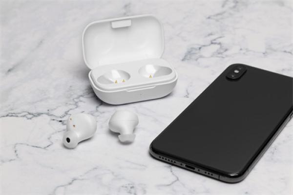 Streetz tws dual earbuds,white tws-1111 w chargecase - Streetz-tws-1111-7333048049339-06.jpg