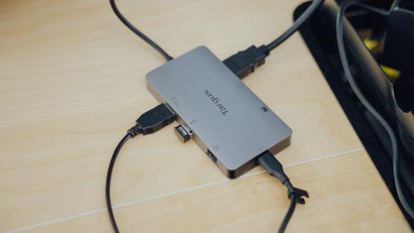 Targus usb-c dual 4k docking station dock423eu space grey - Targus-dock423eu-5051794035124-04.jpg