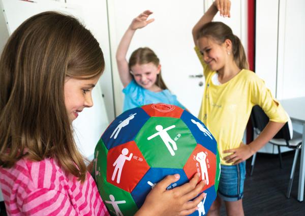 Timetex lernspiel-ball pello 93698 bewegungs-variationen - Timetex-93698-4055218936982-03.jpg