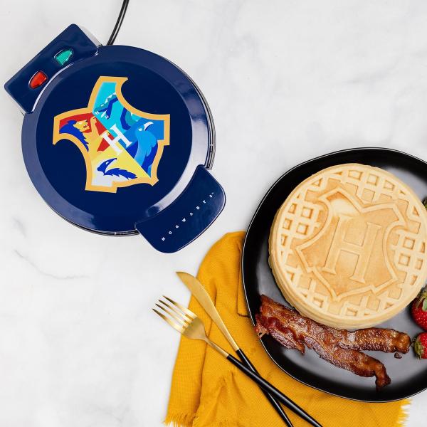 Uncanny brand hogwarts waffle maker 146688 harry potter - Uncanny-brand-146688-0840790138886-05.jpg