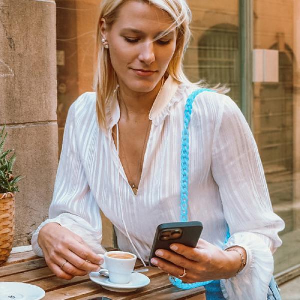 ZanaÉ phone necklace sky 17359 summer harmony light blue - Zanae-17359-3663838173598-04.jpg
