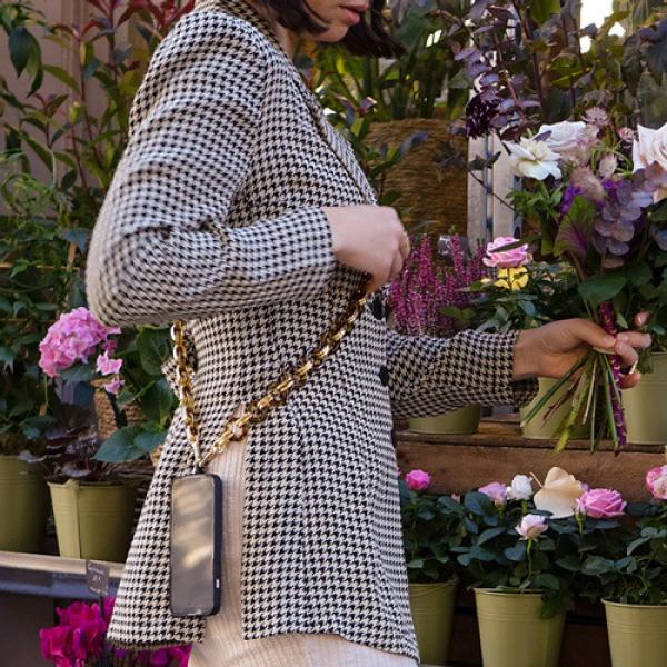 ZanaÉ phone necklace golden globe 17411 leopard & gold animal print - Zanae-17411-3663838174113-04.jpg